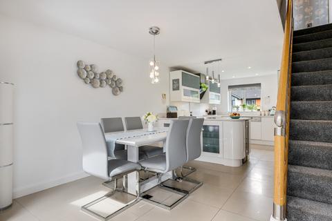 5 Applecross Close, Birchwood, Warrington, WA3 6UX