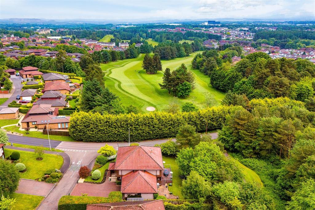 Lyle Green, Deer Park, Livingston 4 bed detached house for sale £425,000
