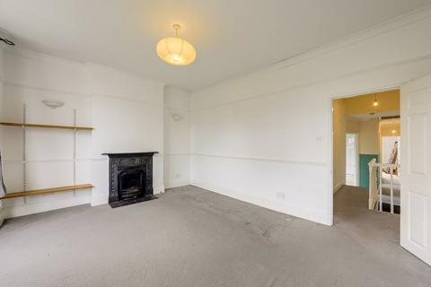 2 bedroom flat for sale, George Lane, Hither Green, London, SE13