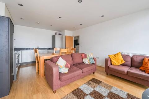 3 bedroom flat to rent, Caspian Apartments,, Limehouse, London, E14