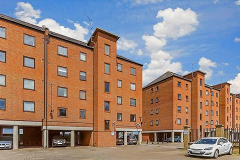 2 bedroom apartment for sale, West Street, Gravesend, Kent