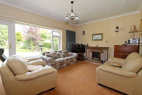 3 bedroom detached bungalow for sale, Viewlands Drive, Wightwick, Wolverhampton, WV6