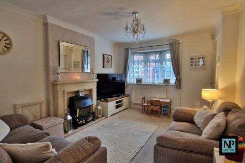 2 bedroom semi-detached house for sale, The Larches, Kingsbury, B78