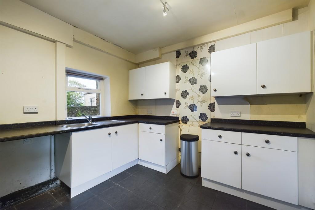 Farleton, Lancaster 3 bed farm house to rent £995 pcm (£230 pw)
