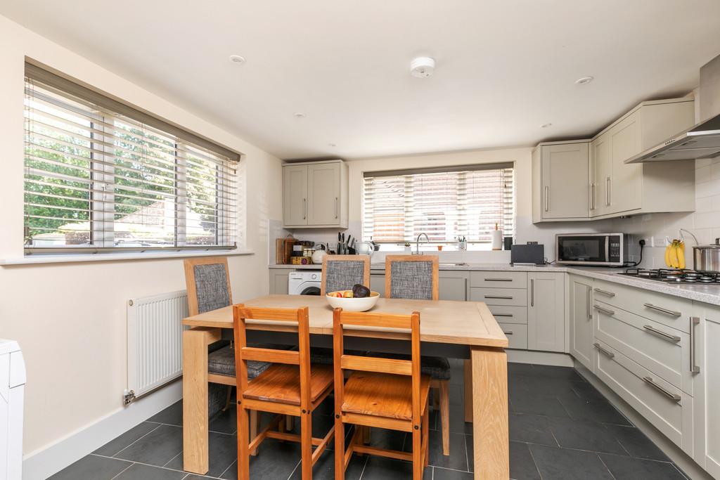 2 Sarum Cottages SO22 6 QS-13