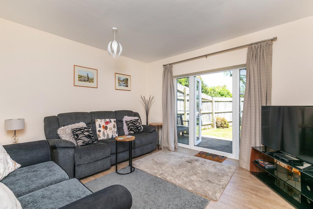 2 Sarum Cottages SO22 6 QS-15