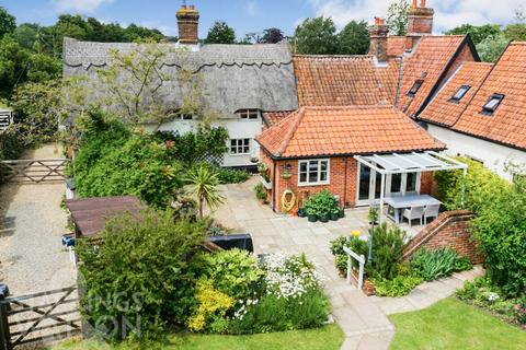 3 bedroom cottage for sale, The Common, Fritton, Norwich (Close to A140 & Hempnall)