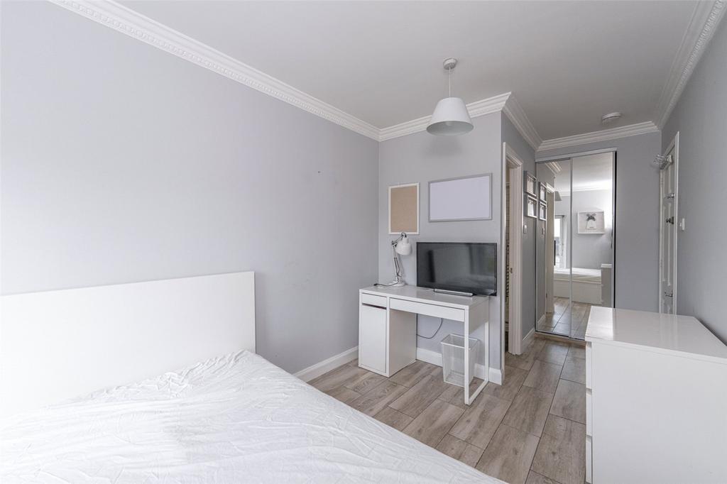 Bedroom 1 Alt