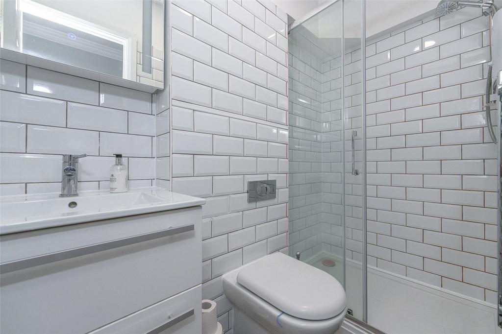 En Suite Shower Room