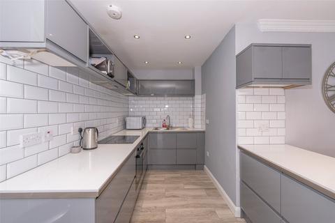 55/11 Caledonian Crescent, Edinburgh, EH11 2AT