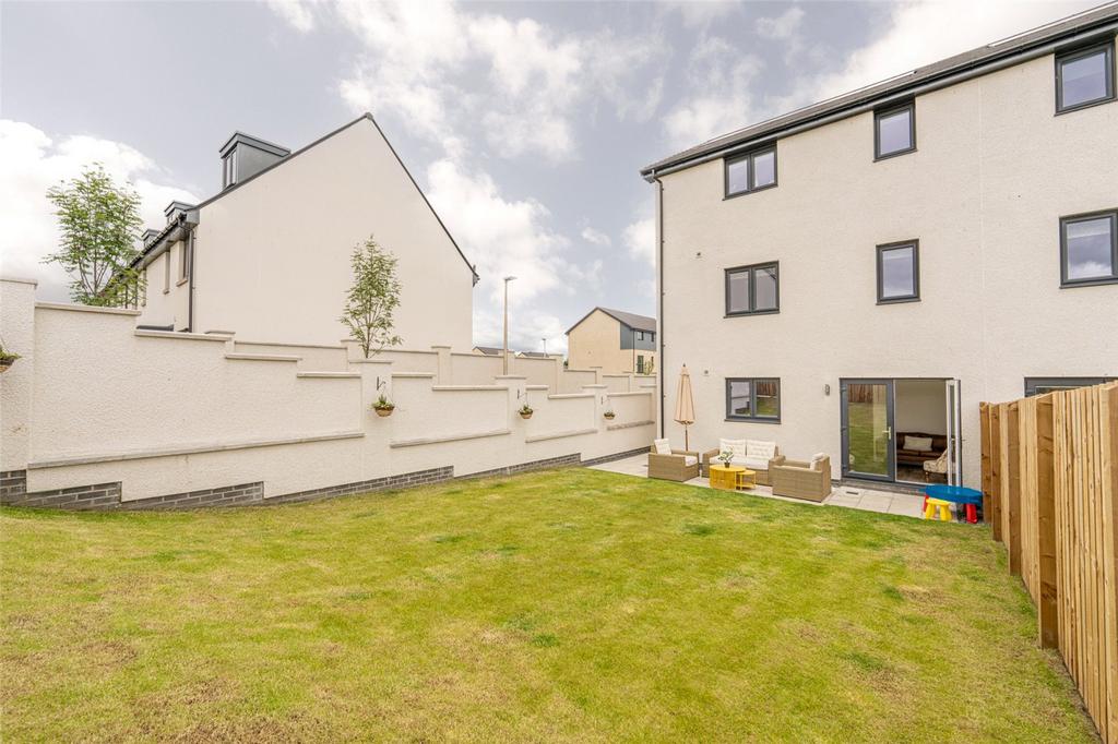 Rear Garden Alt