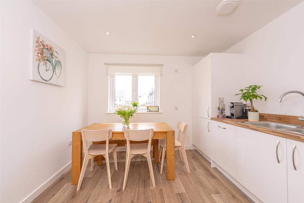 Dining Kitchen Alt