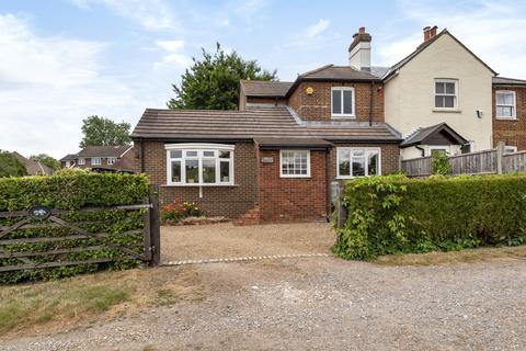 2 bedroom cottage to rent, One Tree Hill Road, Guildford GU4
