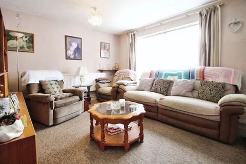 2 bedroom terraced house for sale, Mary Peters Drive, Greenford