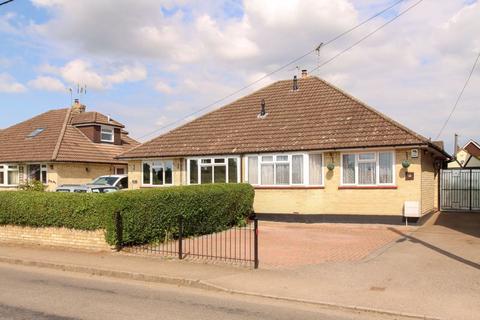 2 bedroom bungalow for sale, Totternhoe Road, Eaton Bray