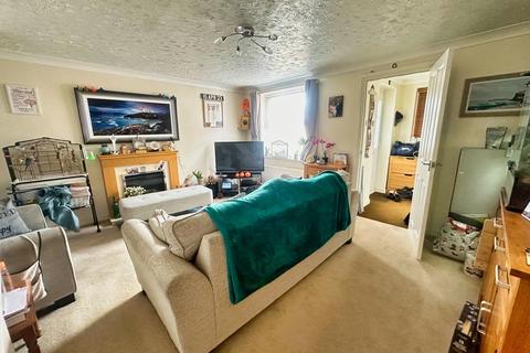 3 bedroom end of terrace house for sale, Haddon Park, Colchester