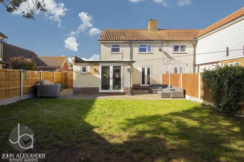 3 bedroom semi-detached house for sale, Normandy Avenue, Burnham-on-Crouch