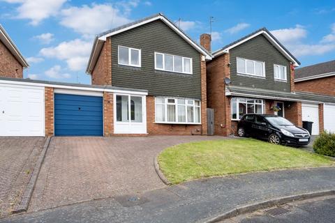 3 bedroom detached house for sale, Ulster Drive, Kingswinford