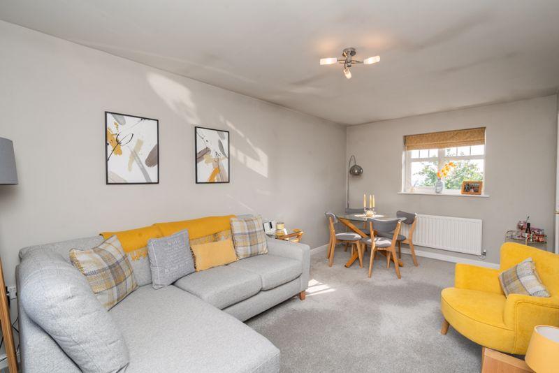 Living/Dining area