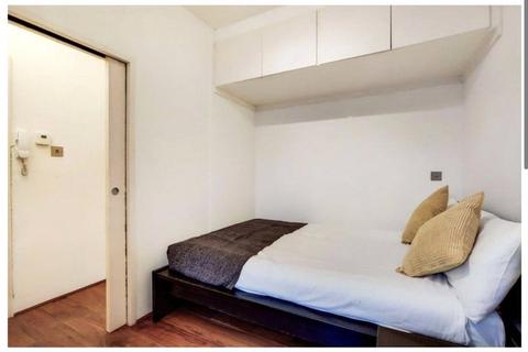 1 bedroom flat to rent, Shelgate Road, London, SW11