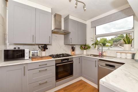 23 Caxton Close, Tenterden, TN30 6JW