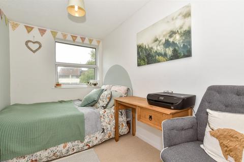 23 Caxton Close, Tenterden, TN30 6JW
