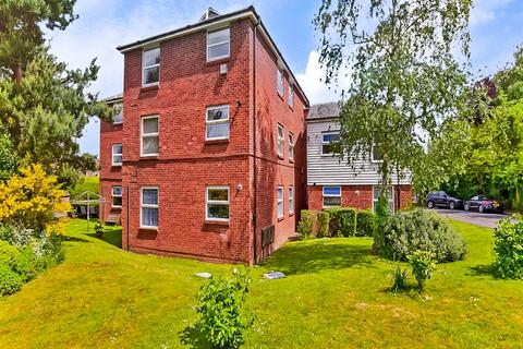 23 Caxton Close, Tenterden, TN30 6JW