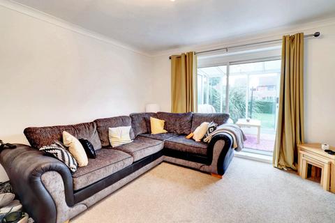 2 bedroom semi-detached house for sale, Salisbury Avenue, Chesterfield, S41