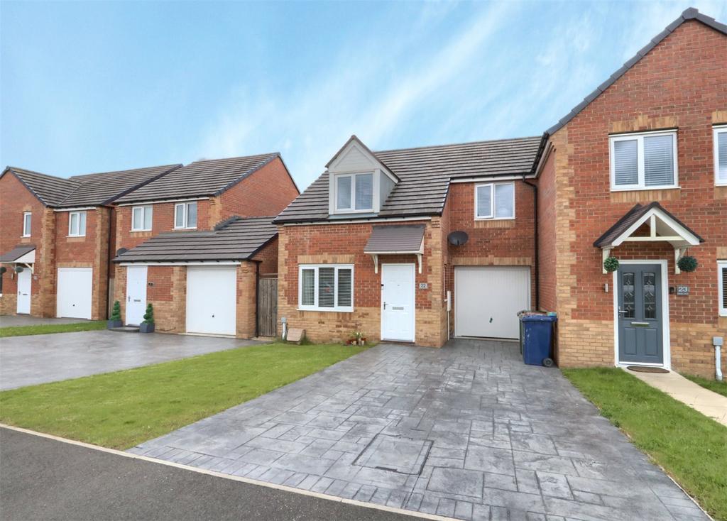 Finegan Place, Eston 3 bed semidetached house for sale £139,950