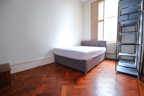 1 bedroom flat to rent, Chiswick High Road, London, W4 4HH