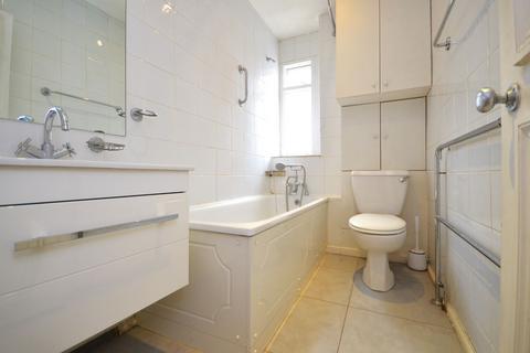 1 bedroom flat to rent, Chiswick High Road, London, W4 4HH