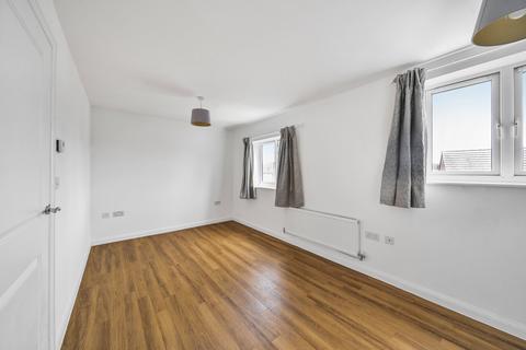 1 bedroom flat for sale, Martin Way, Cullompton, Devon, EX15