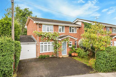 3 bedroom semi-detached house for sale, Hillcrest Road, Edenbridge TN8