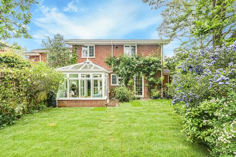 3 bedroom semi-detached house for sale, Hillcrest Road, Edenbridge TN8