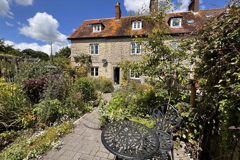 3 bedroom terraced house for sale, North Road, Mere, Warminster