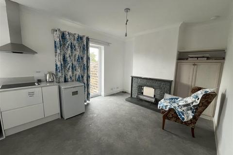 3 bedroom semi-detached house for sale, Reinwood Avenue, Huddersfield HD3
