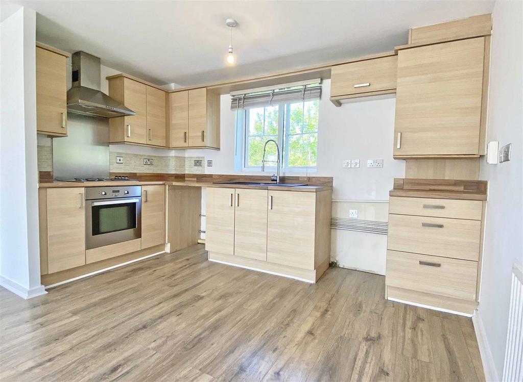 Kitchen c.jpg
