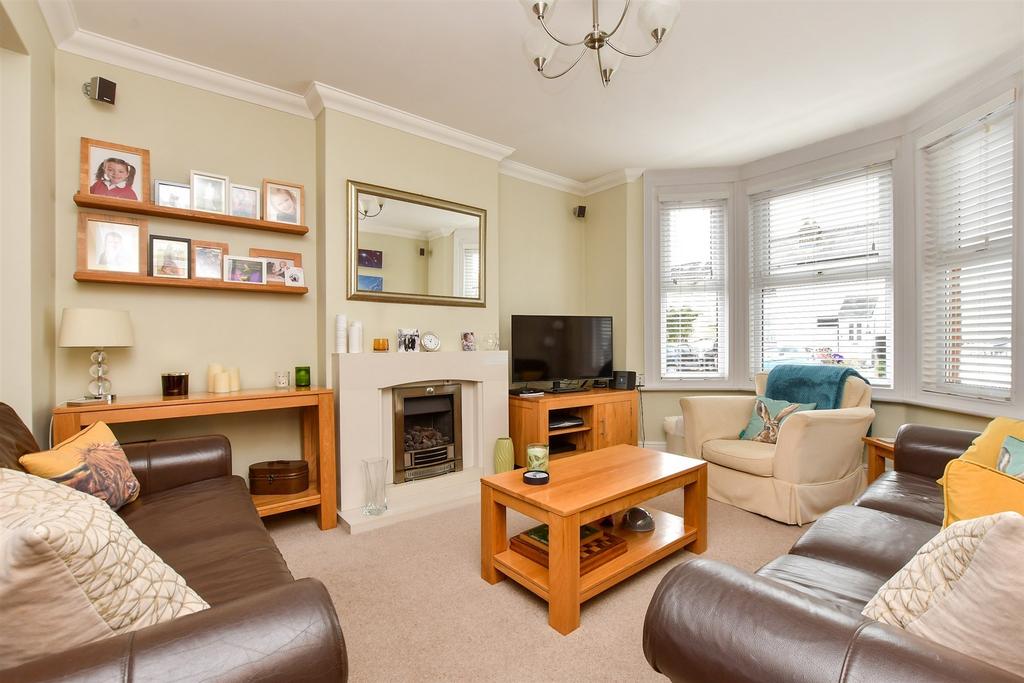 Monson Road, Redhill, Surrey 4 bed semidetached house for sale £600,000