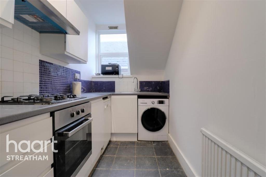 Hermitage Road, SE19 2 bed flat £1,250 pcm (£288 pw)