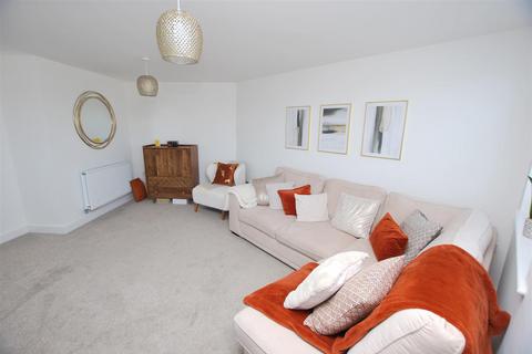 2 bedroom apartment for sale, Parrott Court, Newton Leys, Milton Keynes, MK3 5FG