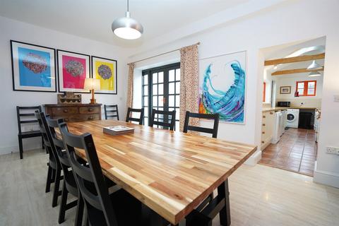 undefined, Alpha Place, Appledore