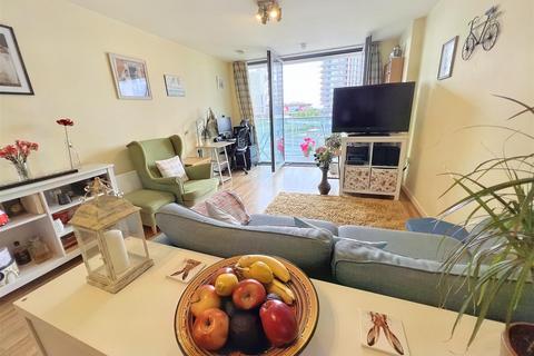 1 bedroom apartment for sale, Warton Road, Stratford