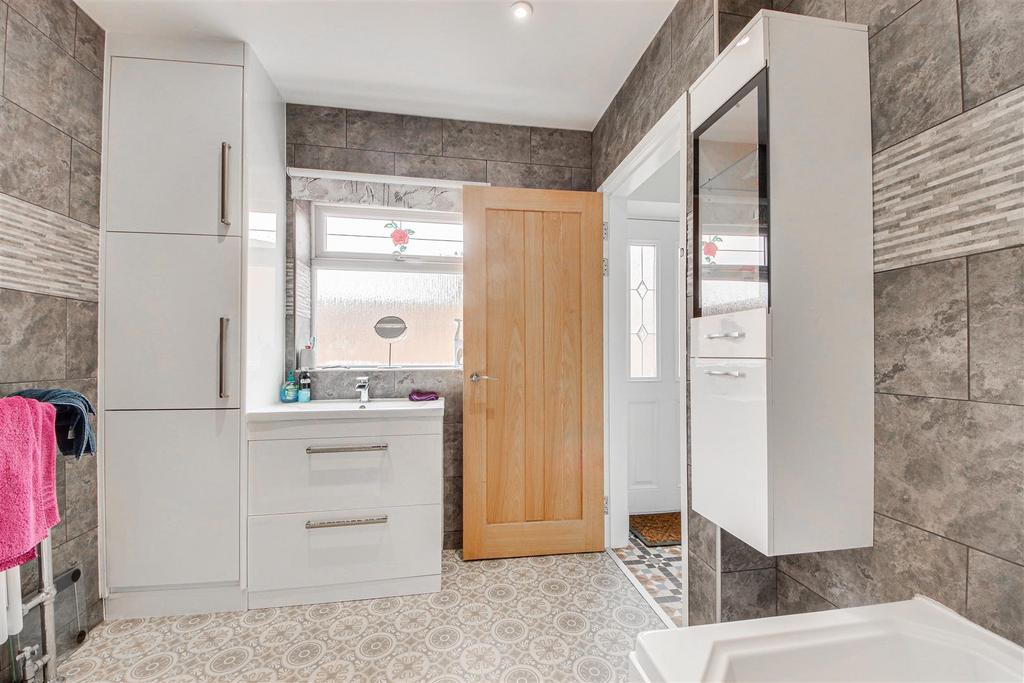 Annex Bathroom