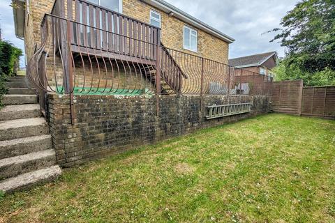 2 bedroom detached bungalow for sale, Waterloo Crescent, Binstead, PO33 3QP