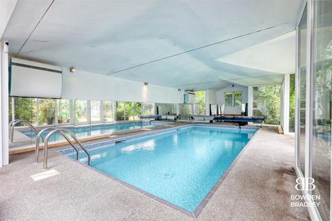 6 bedroom house for sale, Westrow Gardens, Ilford, IG3