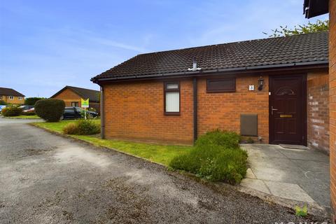 2 bedroom detached bungalow for sale, Oak Close, Weston Rhyn, Oswestry