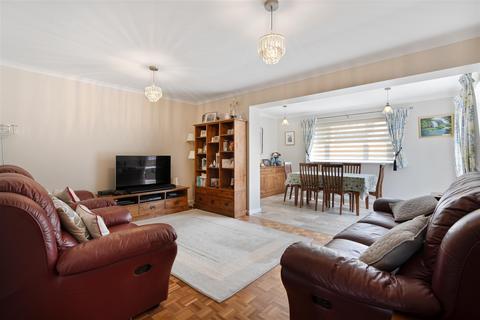 79 Testwood Road, Windsor, SL4 5RR