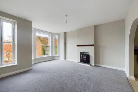 2 bedroom apartment for sale, Surrey Street, Cromer