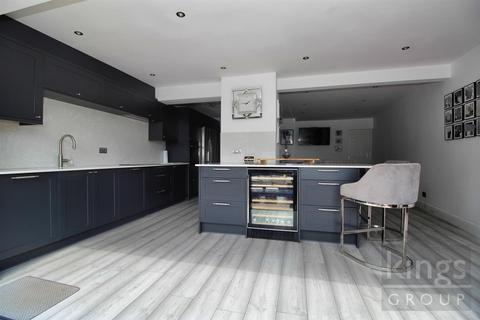 3 Sheldon Close, Cheshunt, Waltham Cross, EN7 6RH
