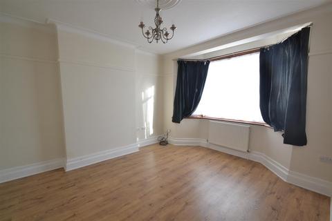 3 bedroom semi-detached house for sale, Palm Road, Romford